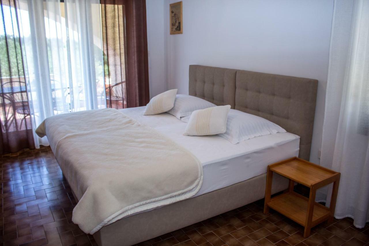 Apartman Mariolina Krk Town Exterior foto