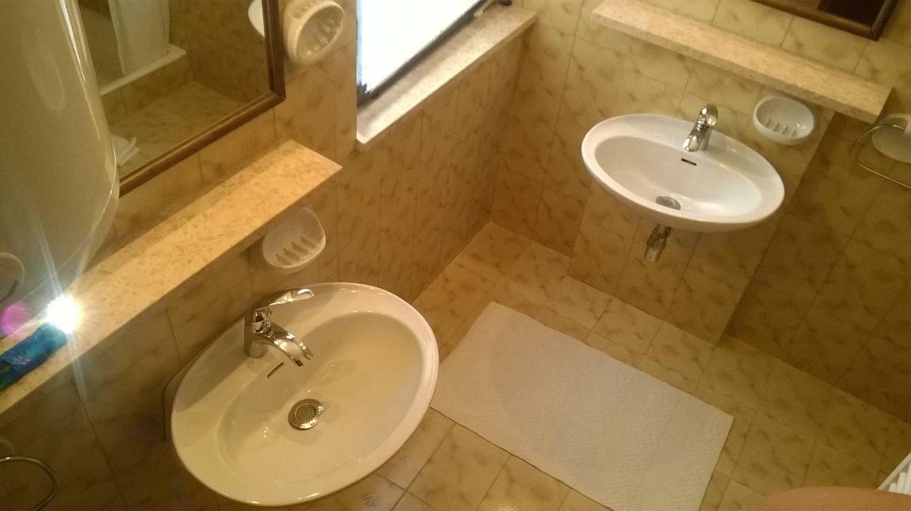 Apartman Mariolina Krk Town Exterior foto
