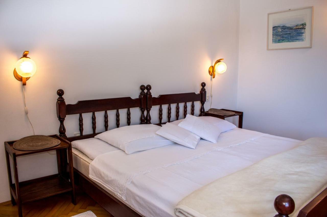 Apartman Mariolina Krk Town Exterior foto